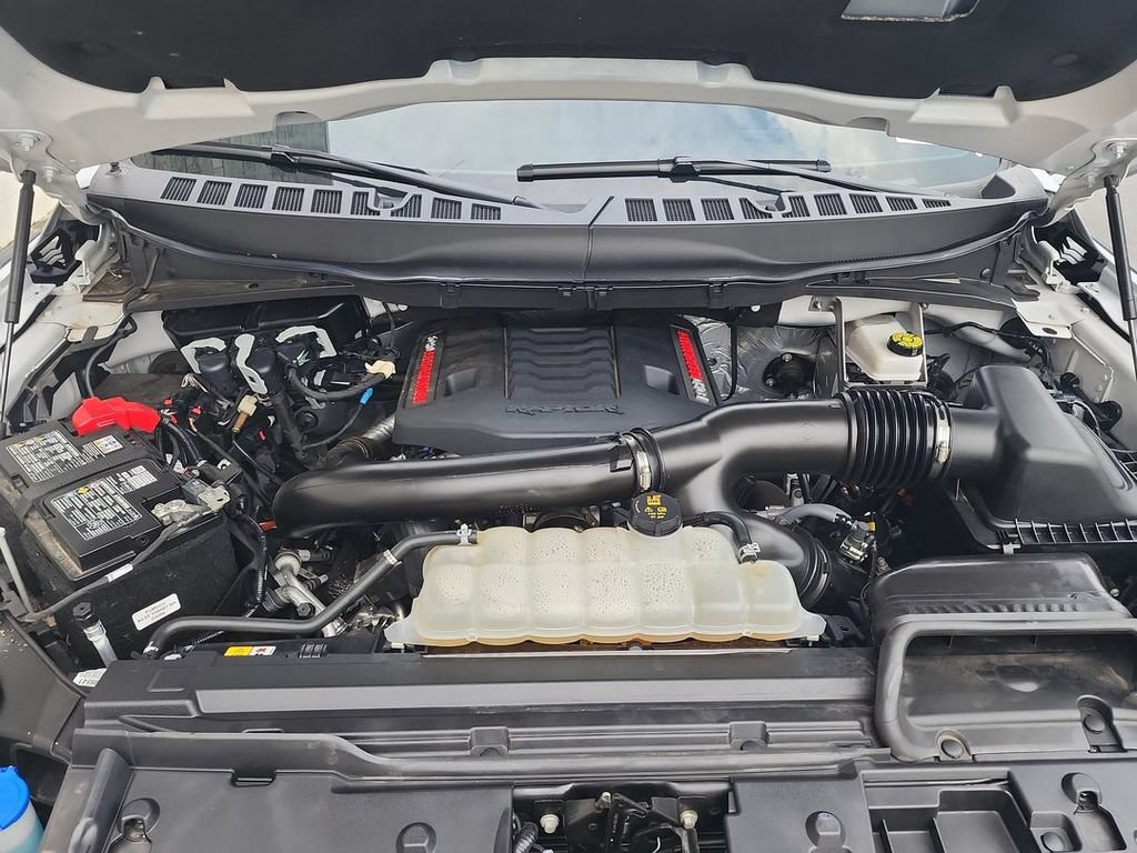 Used 2025 Ford F150 Raptor AWD/4WD image 30