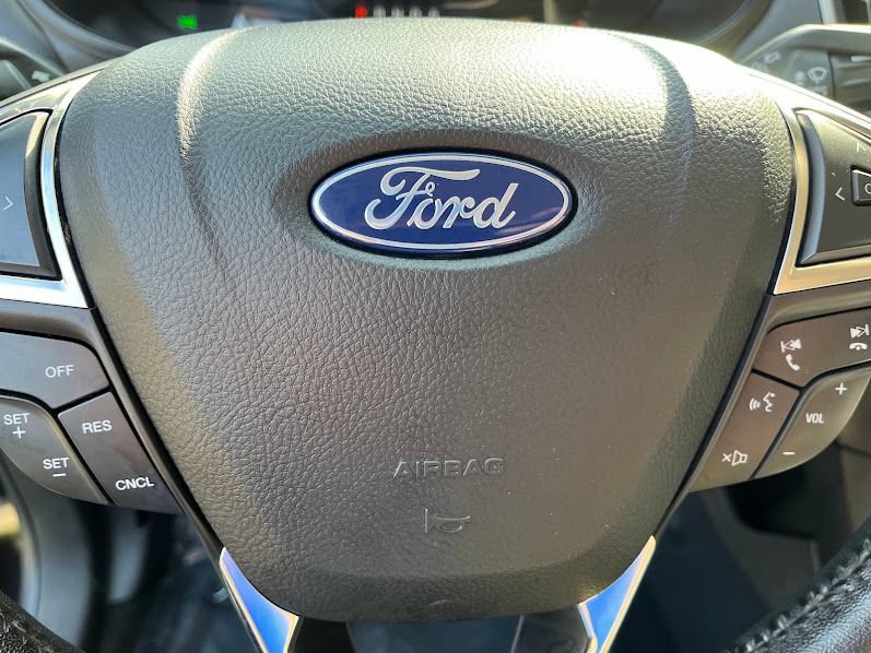 Used 2022 Ford Edge SEL AWD/4WD image 15