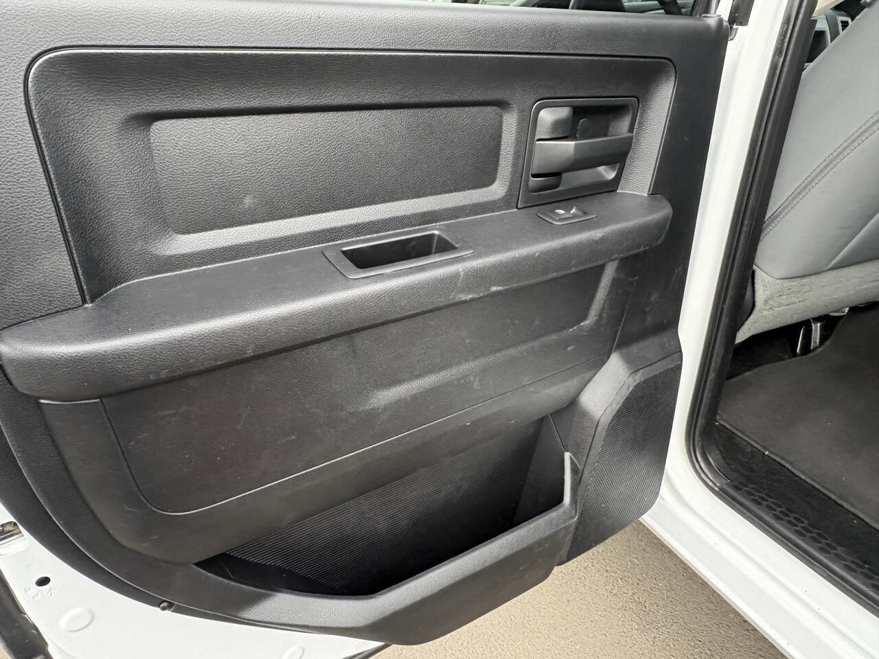 Used 2013 RAM 2500 Tradesman w/ Chrome Appearance Group AWD/4WD image 14