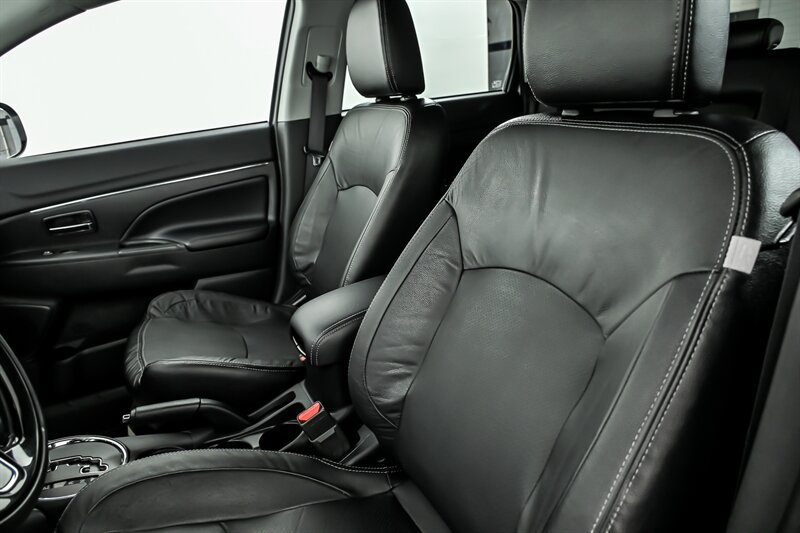 Used 2017 Mitsubishi Outlander Sport SEL FWD image 16