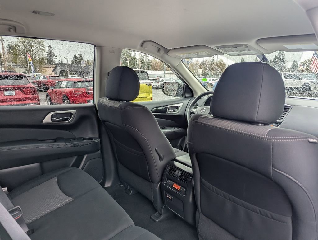 Used 2020 Nissan Pathfinder S AWD/4WD image 34