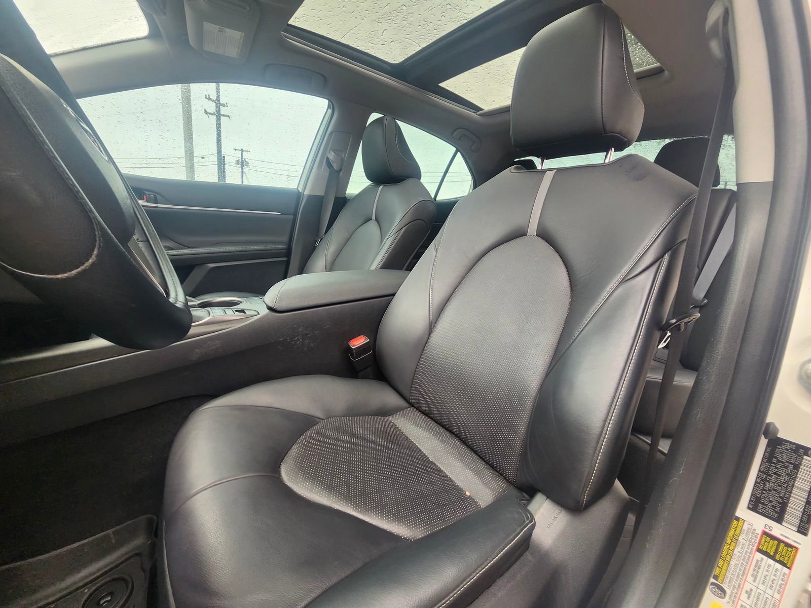 Used 2021 Toyota Camry XSE image 9