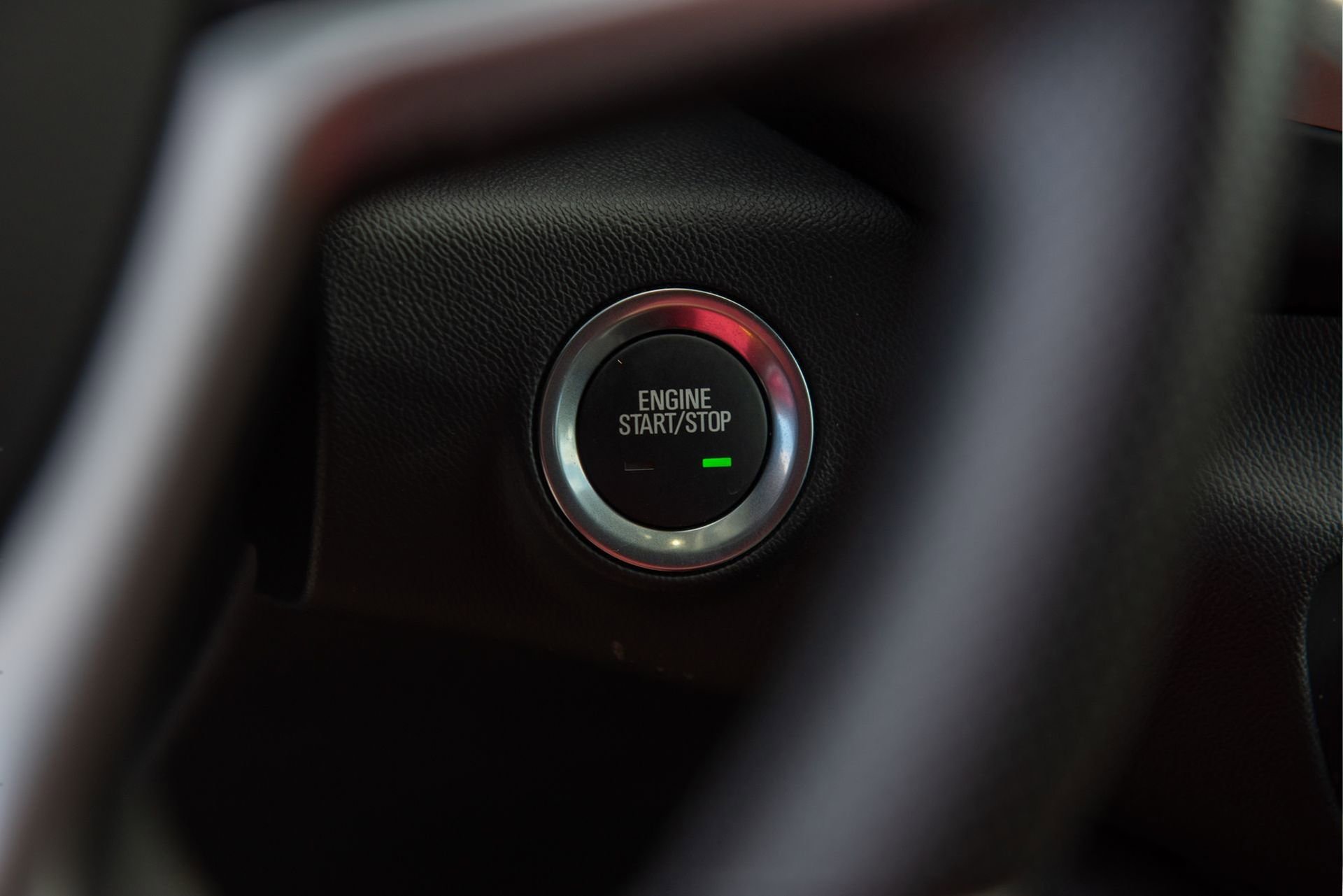 Used 2024 GMC Terrain SLE w/ Driver Convenience Package image 29