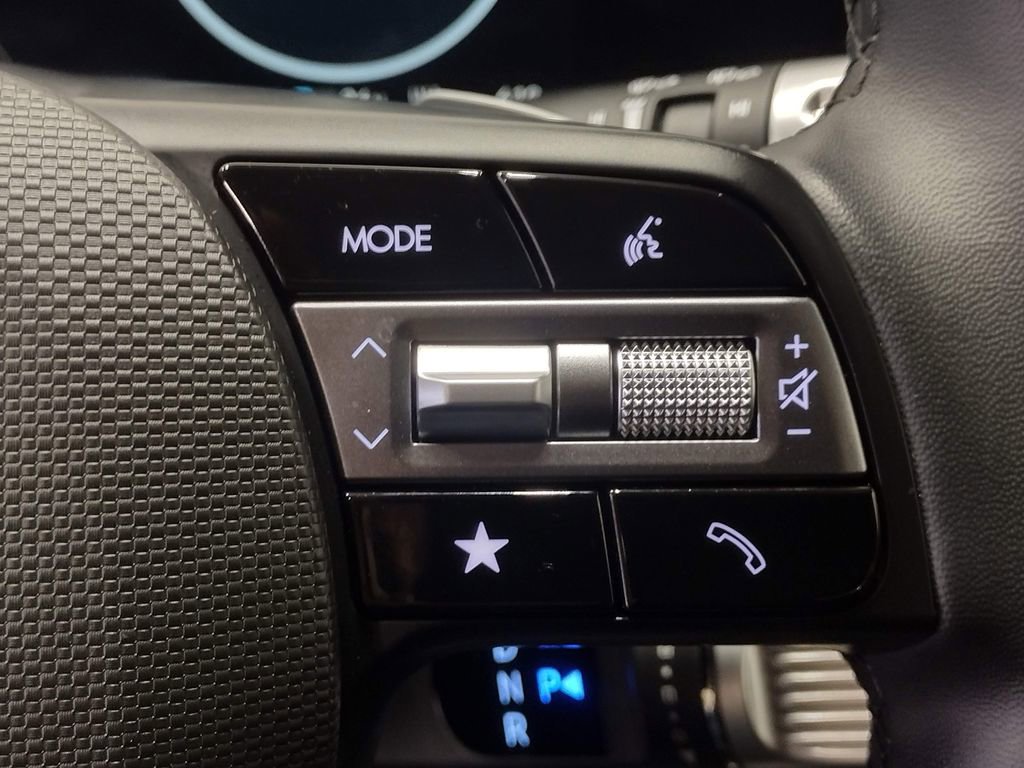 Used 2025 Hyundai Ioniq 5 SE image 25