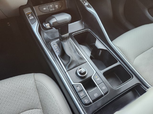 Used 2024 Kia Sorento S w/ Panoramic Sunroof Package FWD image 18