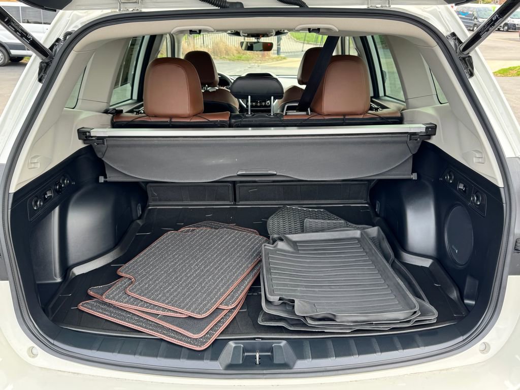 Used 2023 Subaru Forester Touring image 15