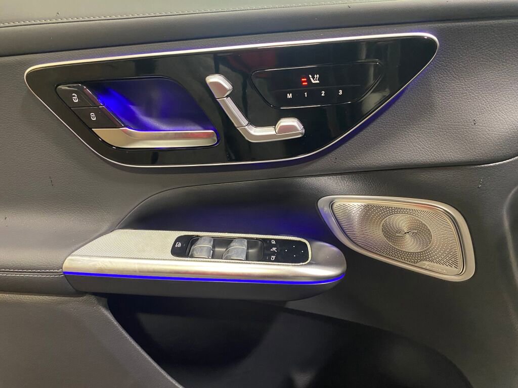 New 2026 Mercedes-Benz GLC 300 4MATIC image 10