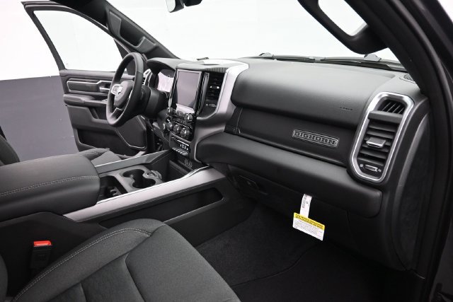 New 2027 RAM 1500 4x4 Crew Cab image 28