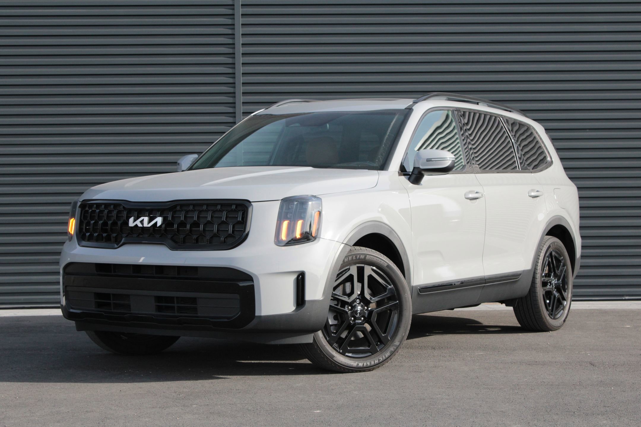 Used 2024 Kia Telluride EX X-Line image 1