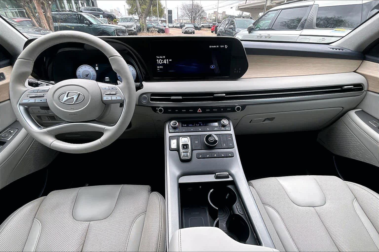 Used 2023 Hyundai Palisade Limited FWD image 15