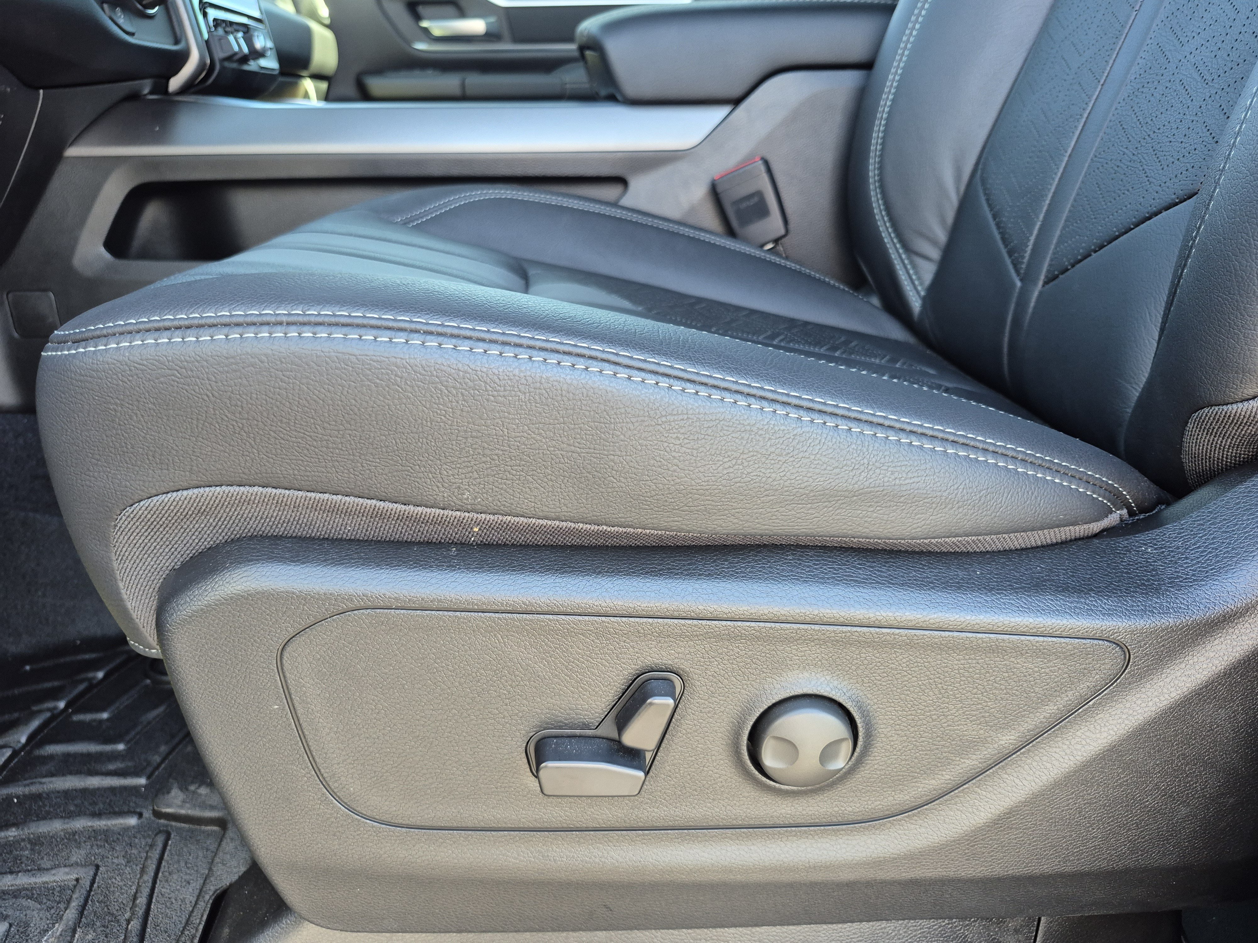 New 2026 RAM 1500 Big Horn AWD/4WD image 21