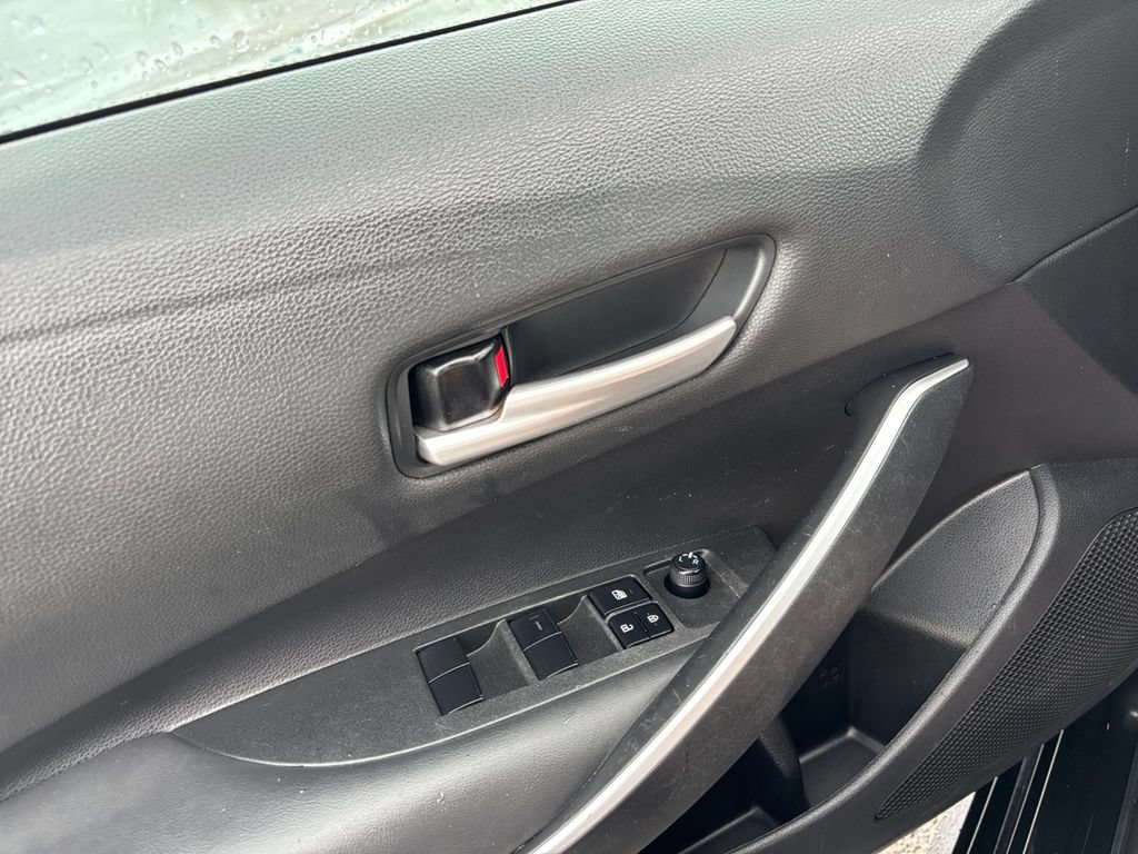 Used 2022 Toyota Corolla SE FWD image 16