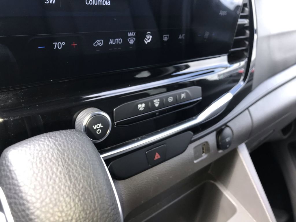 Used 2023 Ford Transit 350 XLT RWD image 19