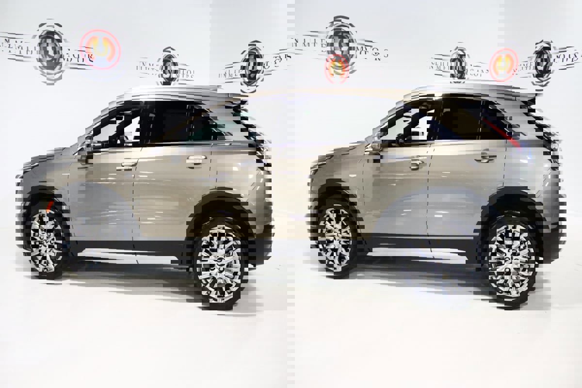 Used 2020 Cadillac XT4 Premium Luxury image 33