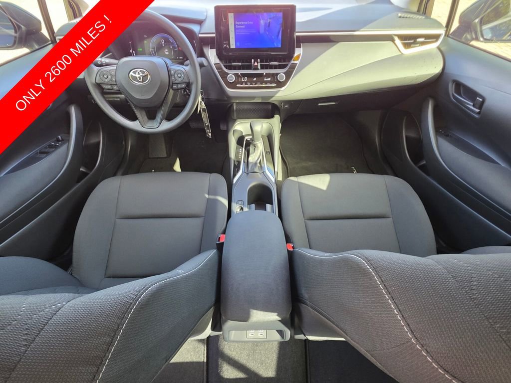 Used 2026 Toyota Corolla LE FWD image 4