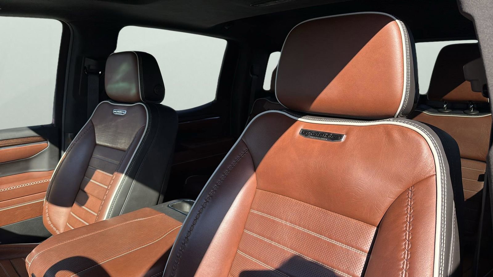 Used 2024 GMC Sierra 1500 Denali Ultimate image 10