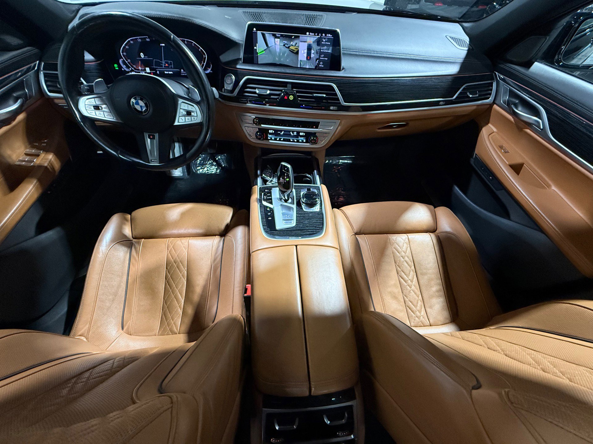 Used 2022 BMW 740i xDrive w/ M Sport Package image 31