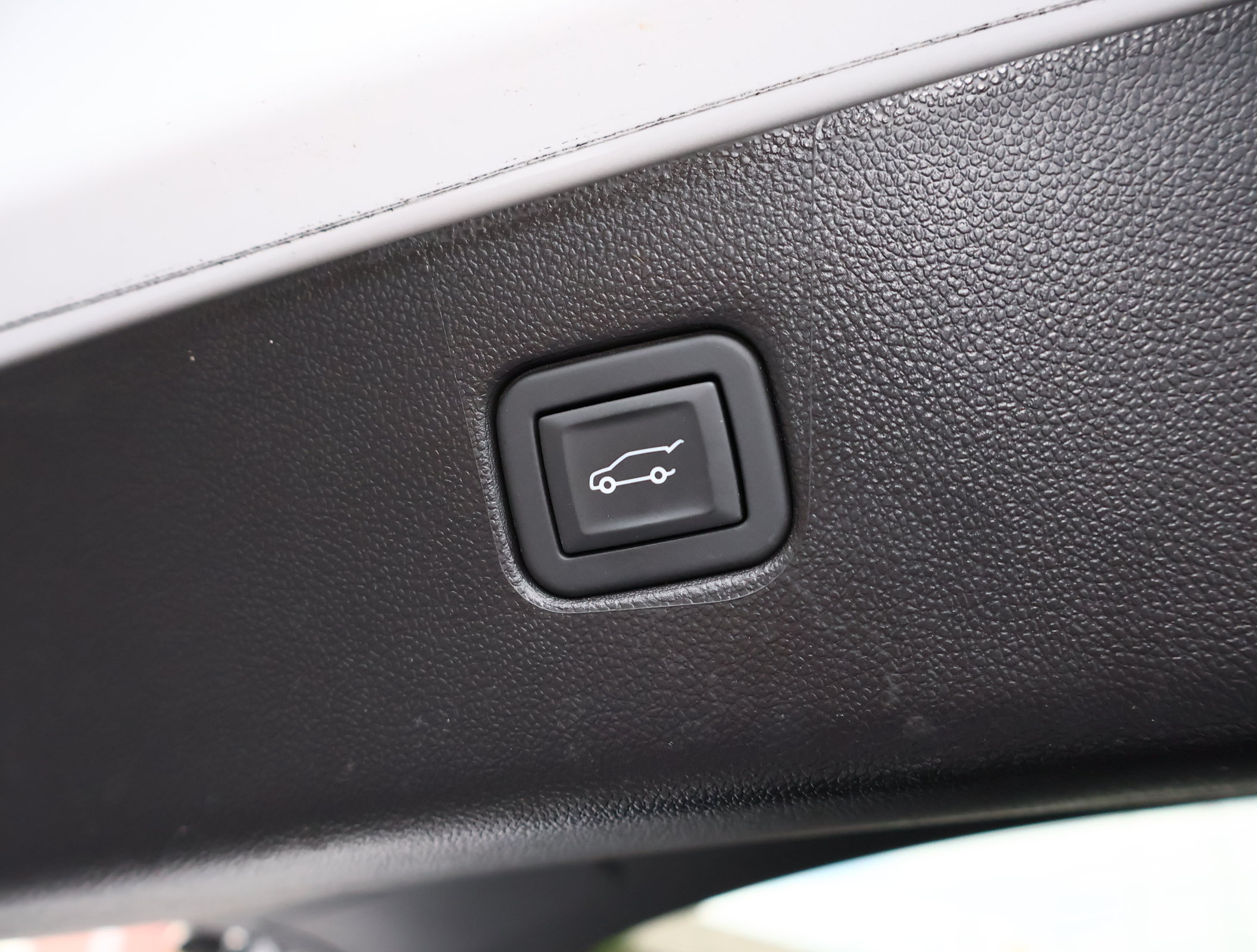 Used 2024 Chevrolet Blazer Premier w/ Driver Confidence II Package FWD image 27