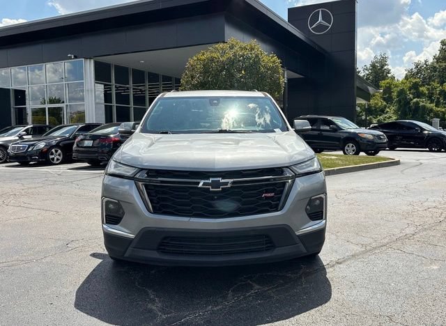 Used 2023 Chevrolet Traverse RS FWD image 3