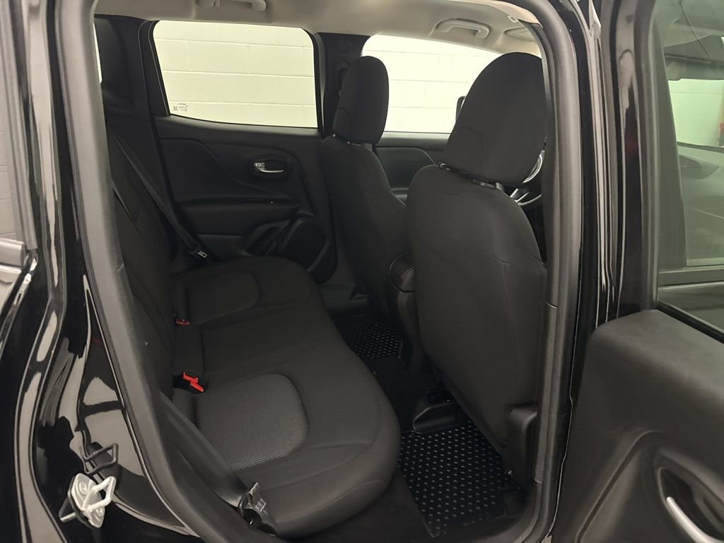 Used 2023 Jeep Renegade Latitude image 35