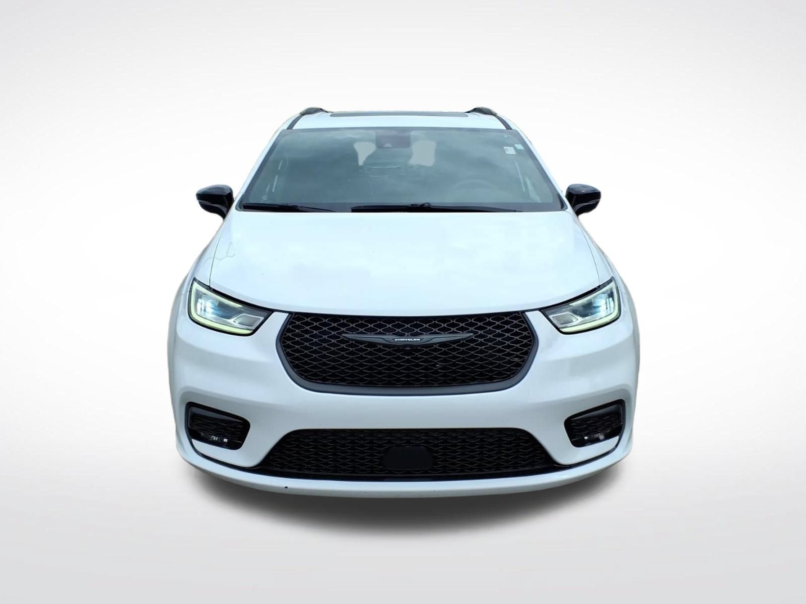 Used 2025 Chrysler Pacifica Limited FWD image 9