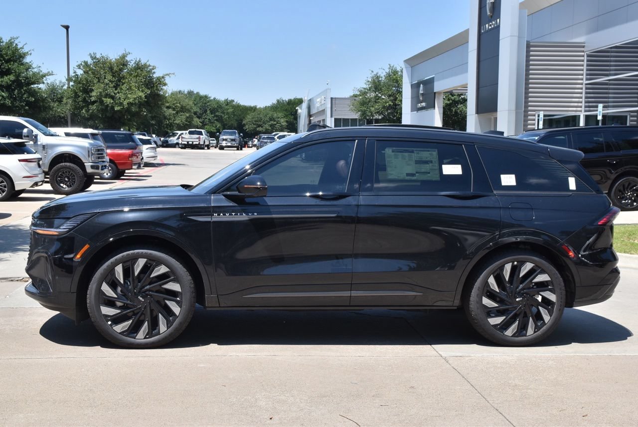 New 2026 Lincoln Nautilus Reserve AWD/4WD image 18