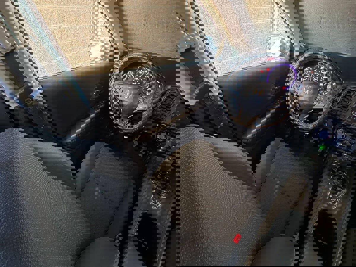 Used 2016 Honda HR-V LX image 60