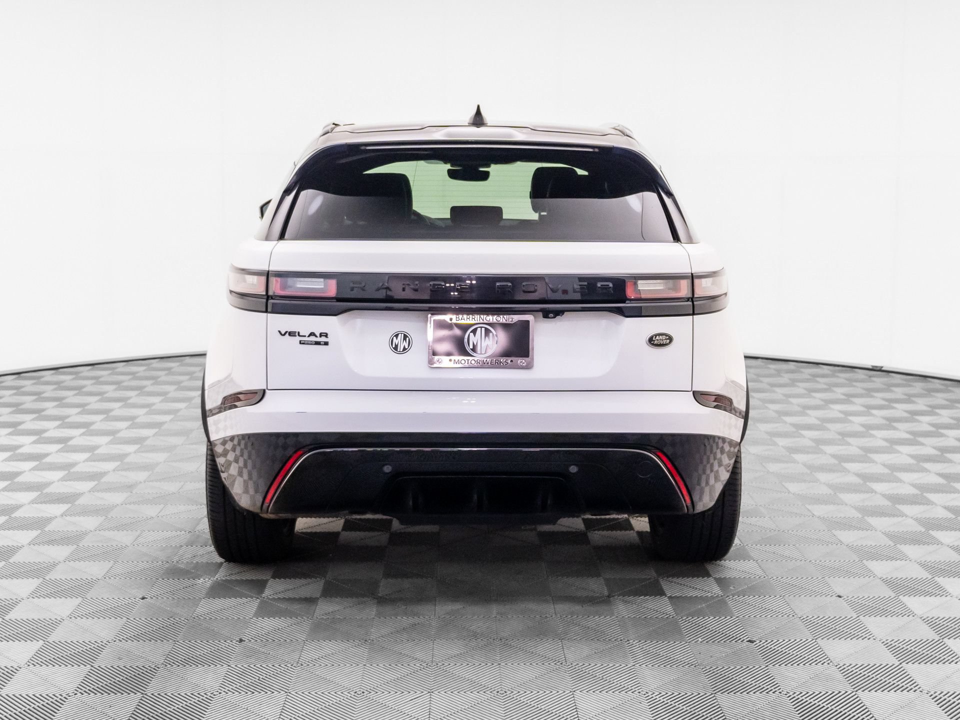 Used 2020 Land Rover Range Rover Velar R-Dynamic S AWD/4WD image 4