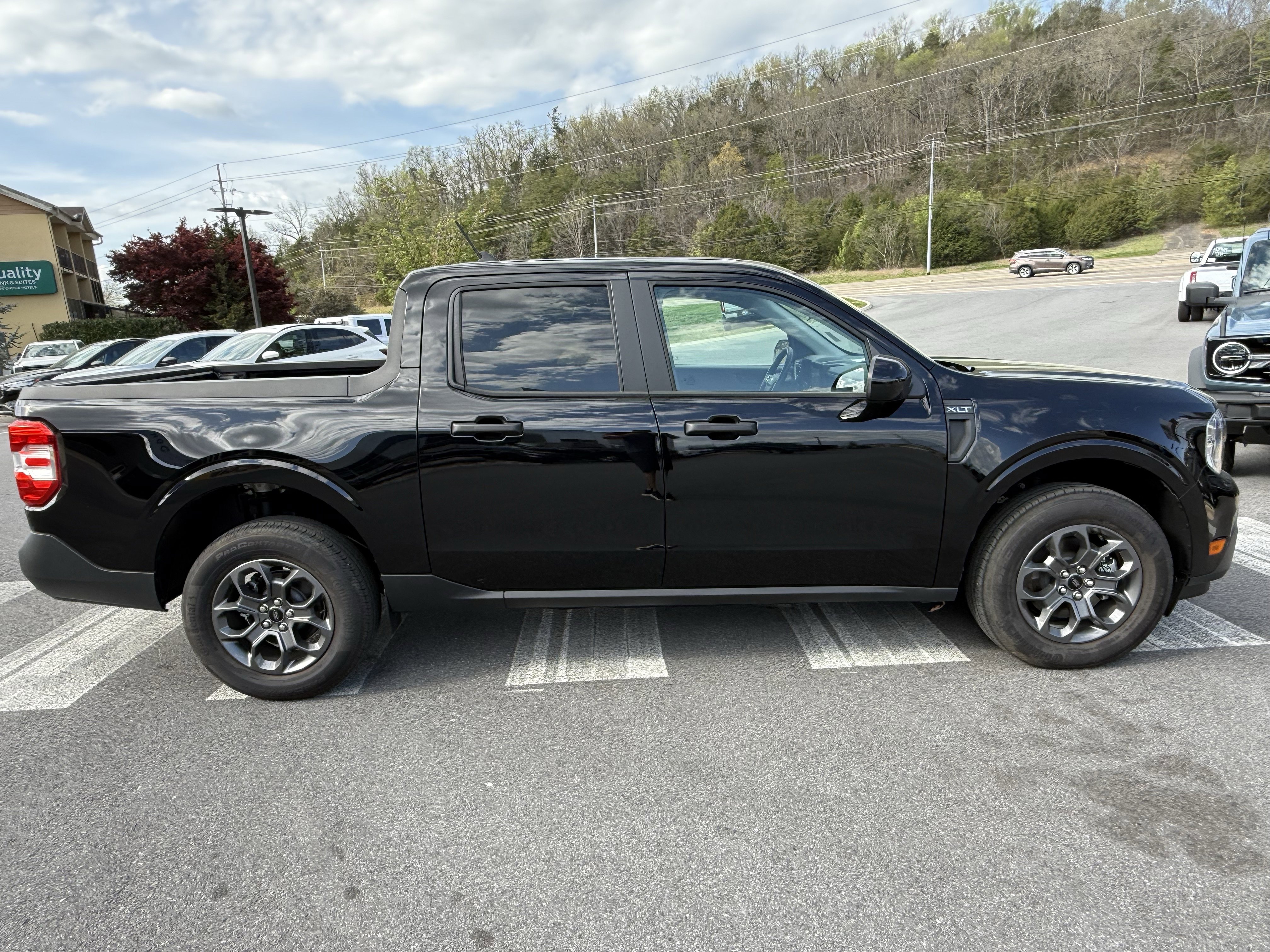 Used 2024 Ford Maverick XLT w/ XLT Luxury Package FWD image 4
