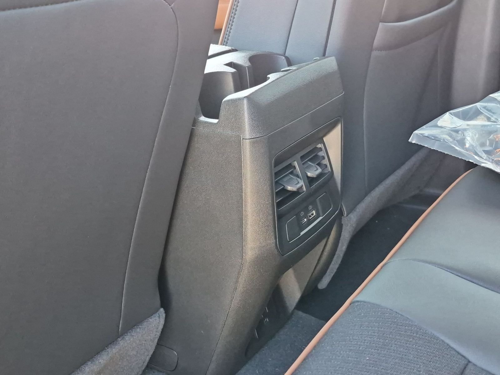 New 2026 GMC Canyon AT4 AWD/4WD image 20