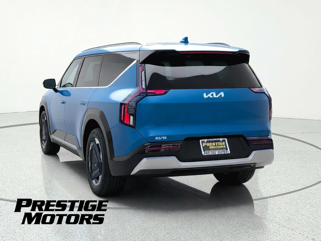 Used 2024 Kia EV9 Land AWD/4WD image 6