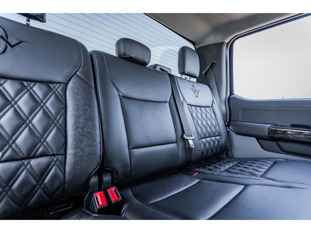 Used 2025 Ford F250 XLT w/ Black Appearance Package AWD/4WD image 27