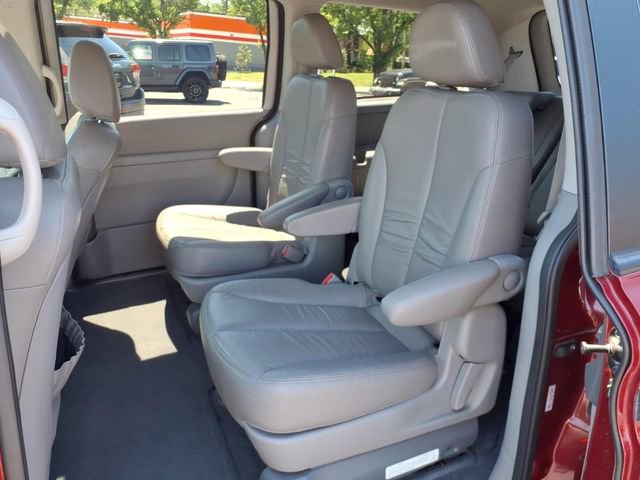 Used 2012 Kia Sedona EX w/ Luxury Pkg FWD image 17