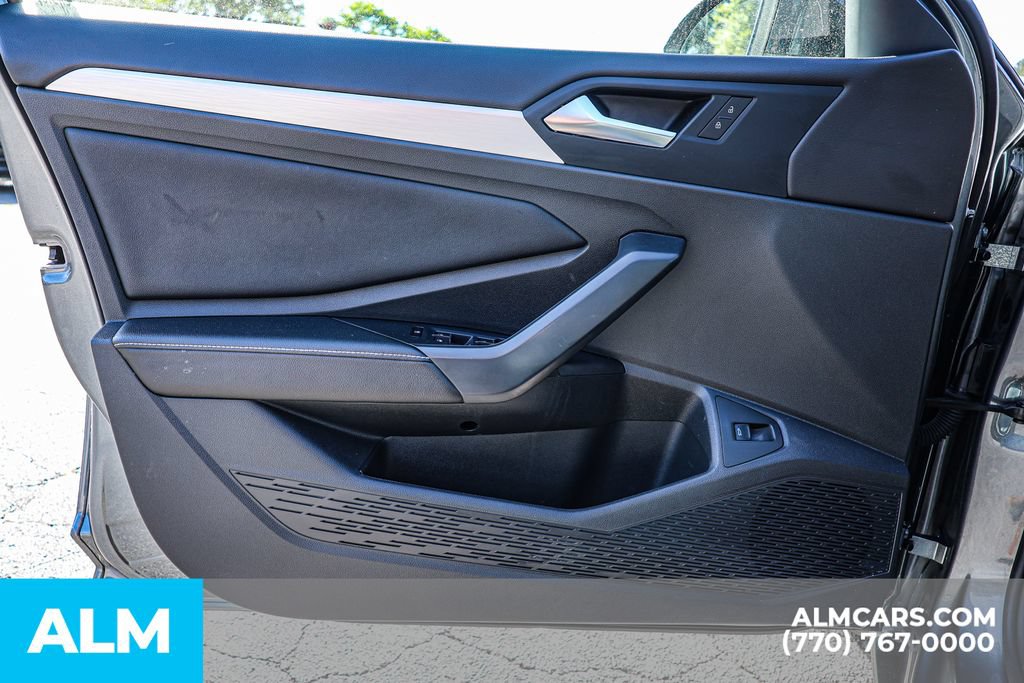 Used 2025 Volkswagen Jetta Sport FWD image 42