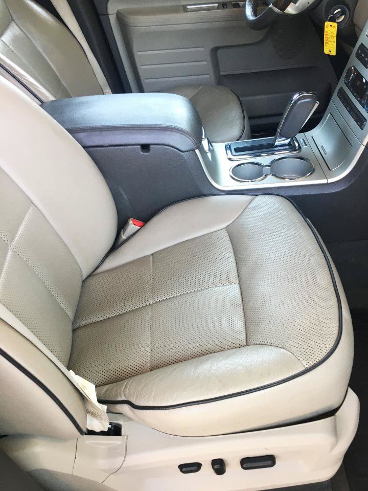 Used 2010 Lincoln MKX 2WD image 14
