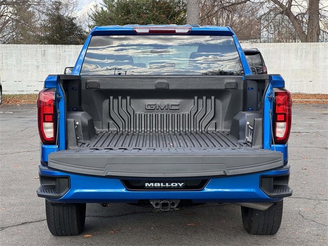 Used 2022 GMC Sierra 1500 Elevation w/ LPO, Elevation Black Package image 8