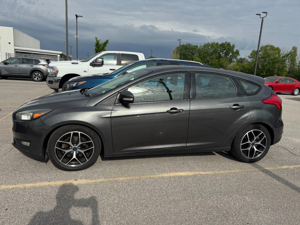 Used 2018 Ford Focus SEL w/ Cold Weather Package FWD video 2