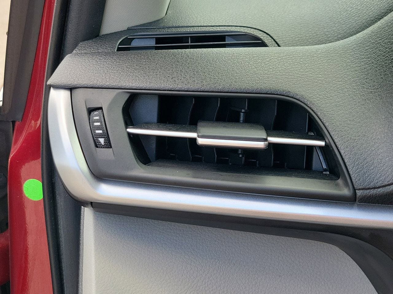 Used 2022 Toyota Sienna XLE FWD image 34