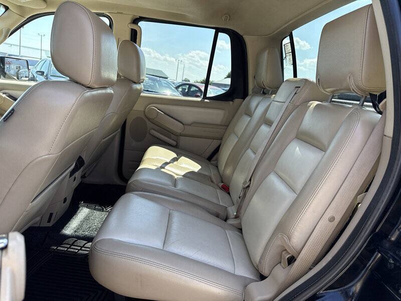 Used 2007 Ford Explorer Sport Trac Limited AWD/4WD image 19