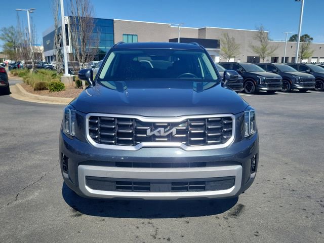 Used 2023 Kia Telluride S image 2