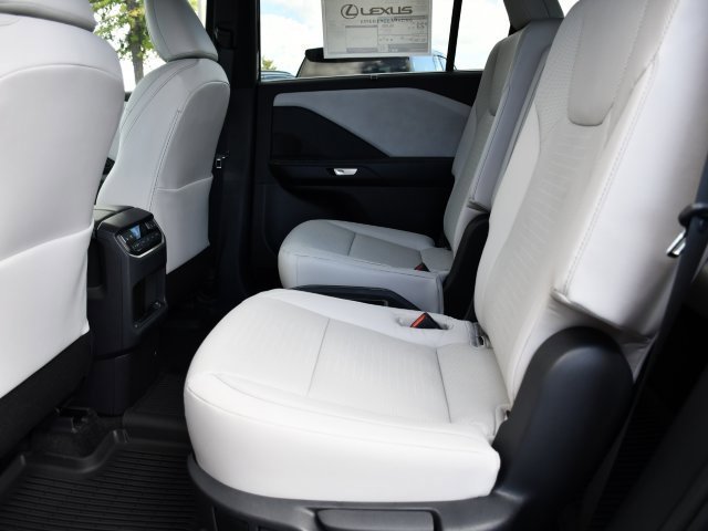New 2026 Lexus TX 350 AWD image 15