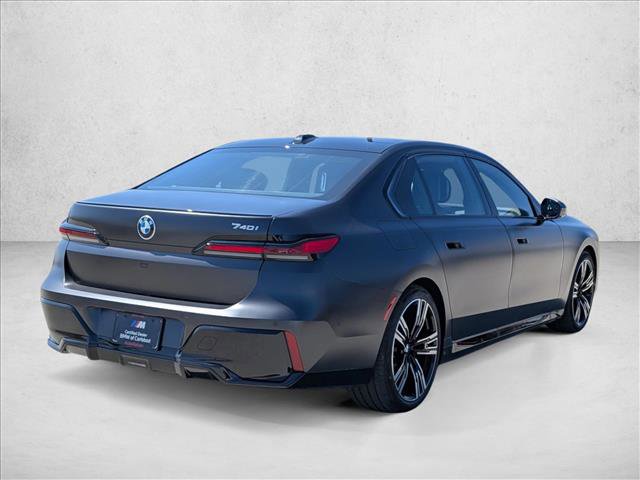 New 2026 BMW 740i image 2