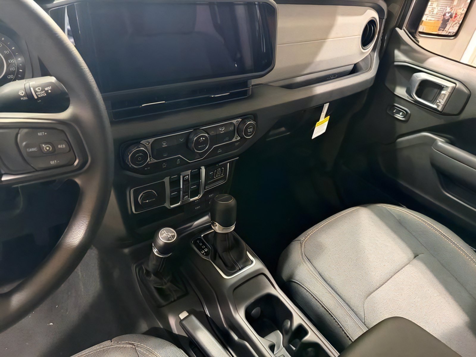 New 2026 Jeep Gladiator Sport AWD/4WD image 33