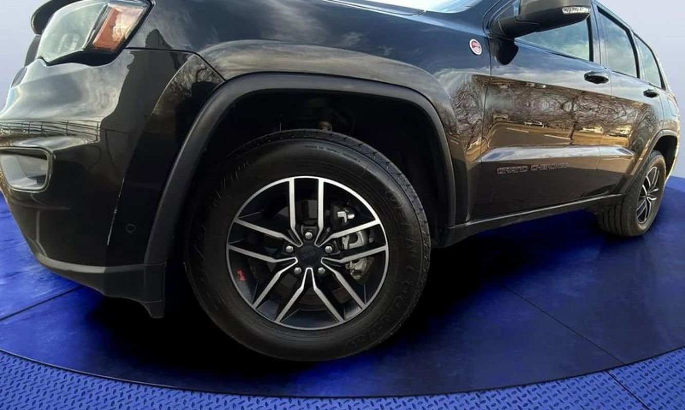 Used 2019 Jeep Grand Cherokee Trailhawk image 23