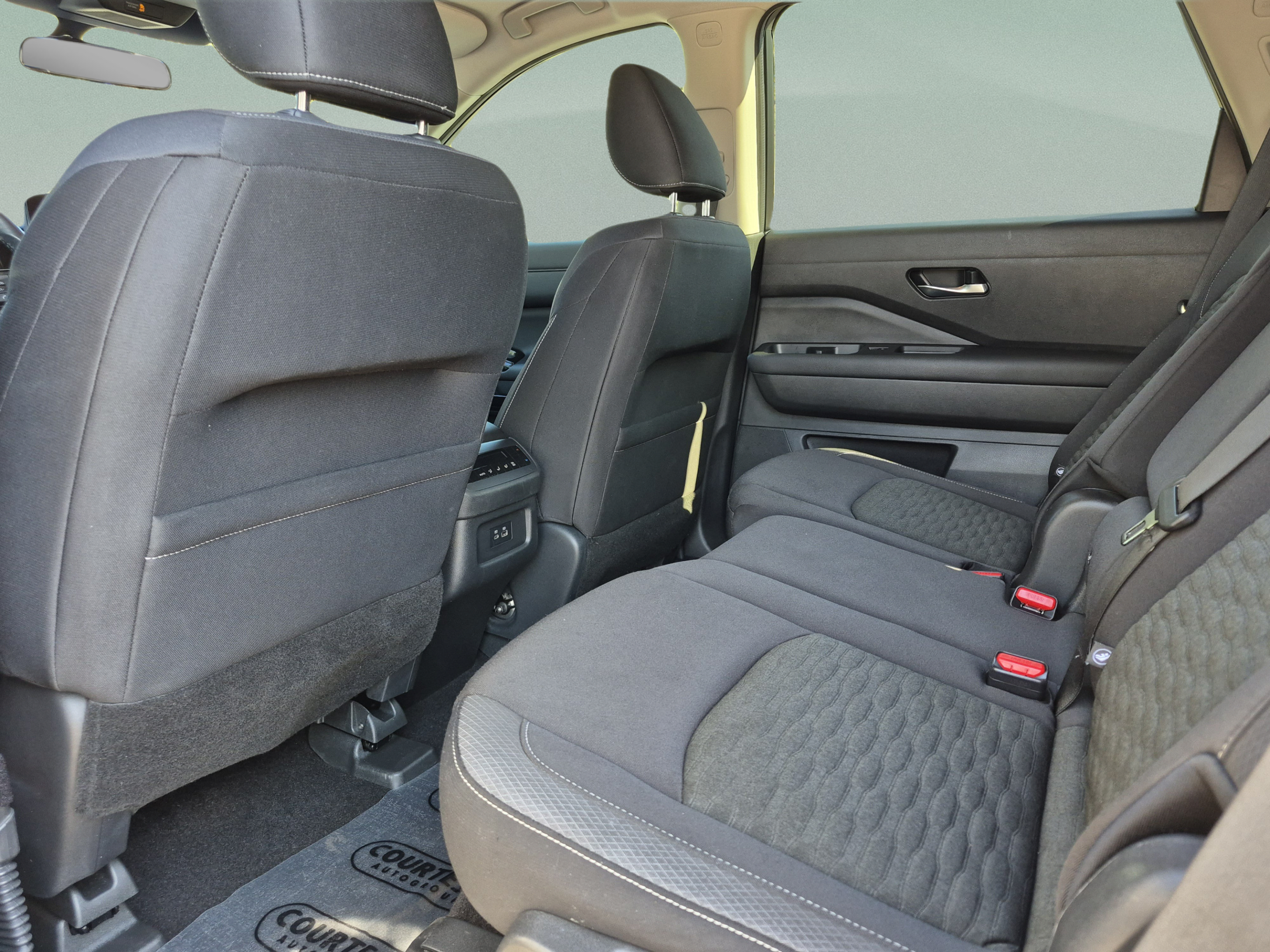 Certified 2022 Nissan Pathfinder SV FWD image 17