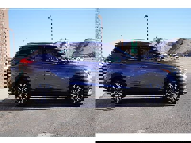 Used 2020 Nissan Kicks SV image 4