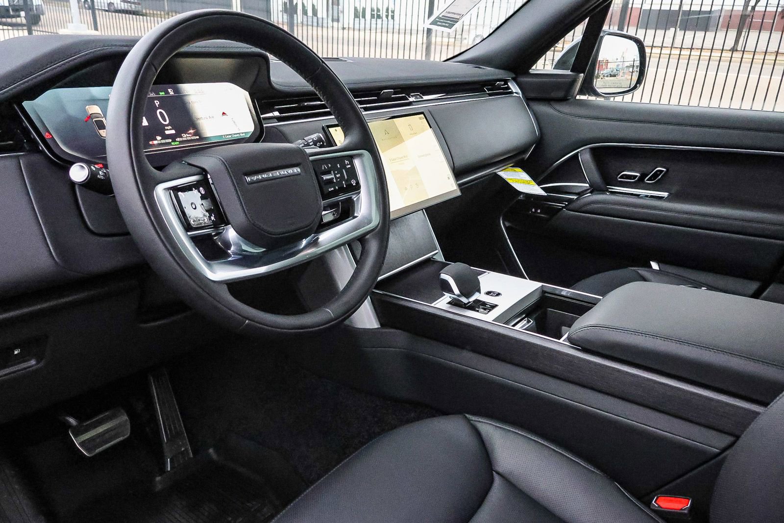 New 2026 Land Rover Range Rover SE image 28