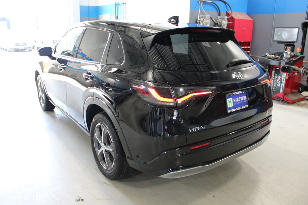 Used 2023 Honda HR-V EX-L image 40