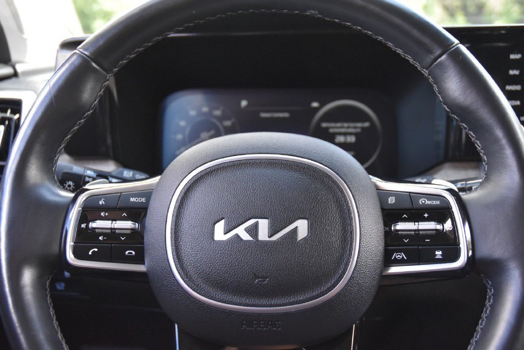 Used 2023 Kia Sorento SX Prestige AWD/4WD image 17
