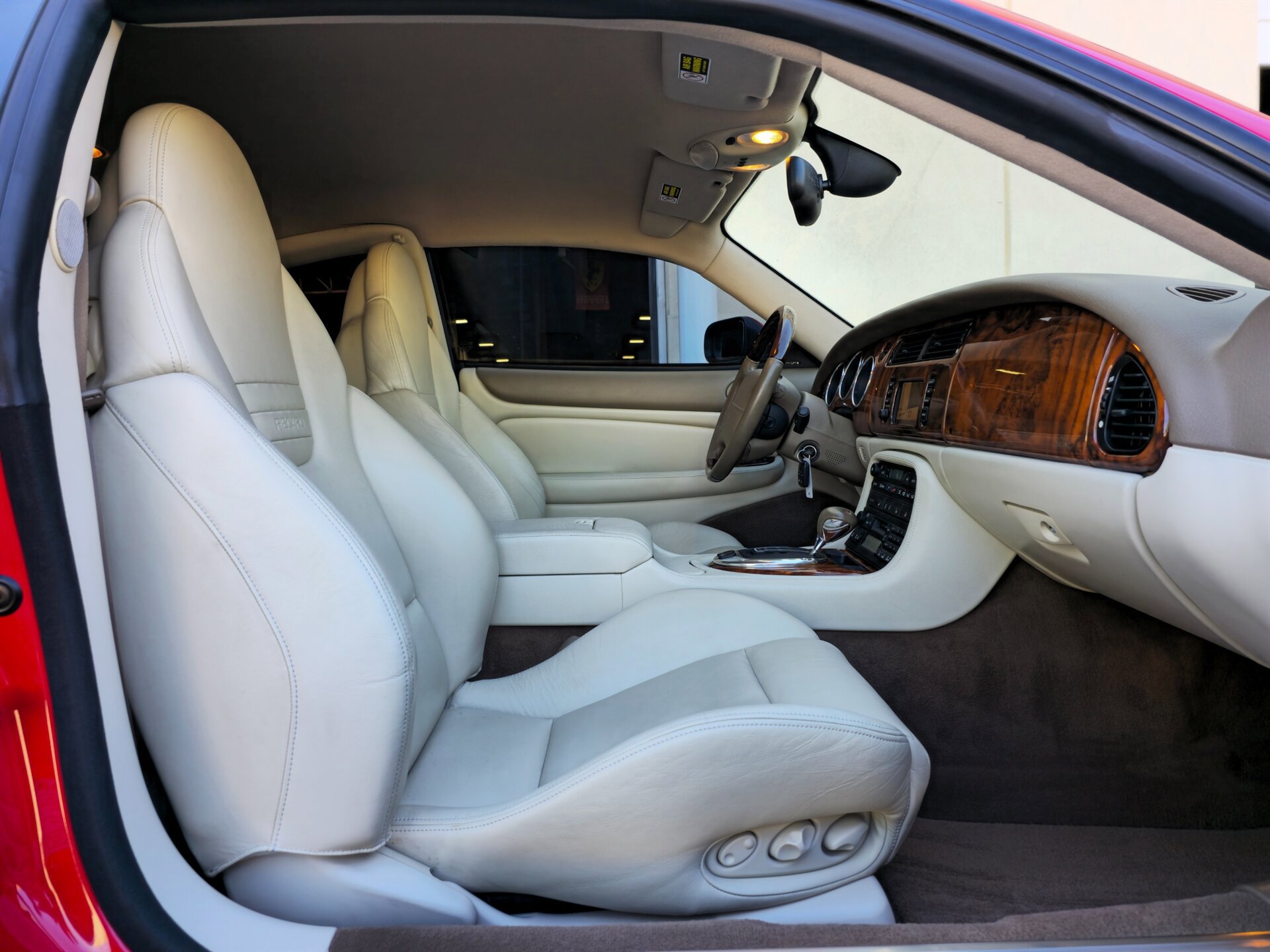 Used 2005 Jaguar XK8 Coupe RWD image 24